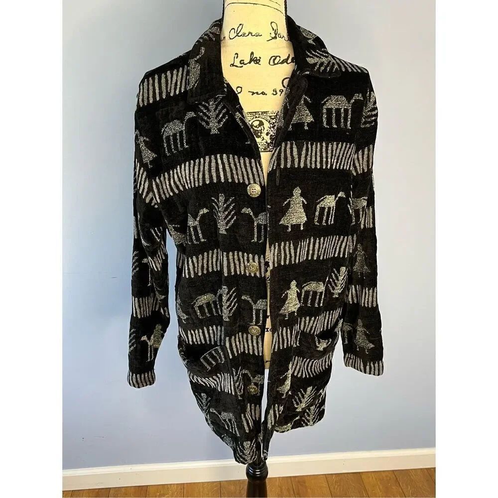 Chico's Designs Women's Size 1 Large Black BOHO Aztec Button Front Top Shirt